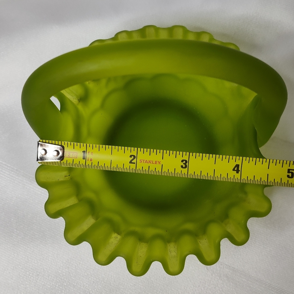 Westmoreland Green Satin Glass Ruffled Basket With Grape Panels, Vintage - Picture 4 of 5